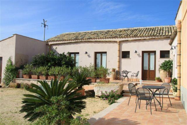 Agriturismo Baglio Donna Santa Dattilo ภายนอก รูปภาพ