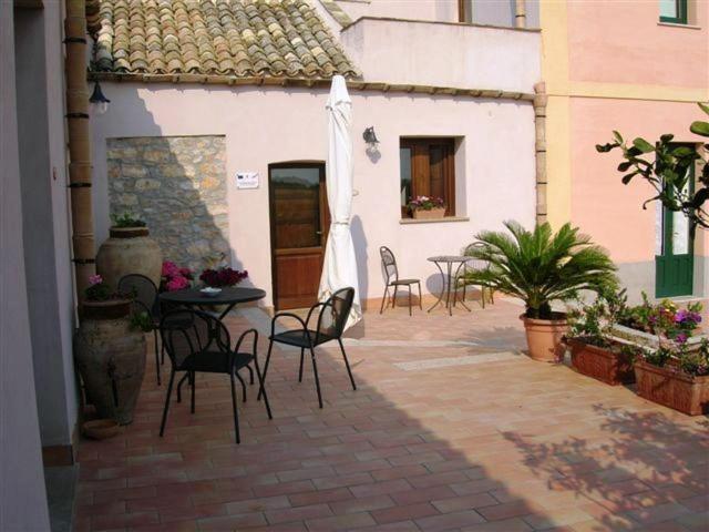 Agriturismo Baglio Donna Santa Dattilo ภายนอก รูปภาพ